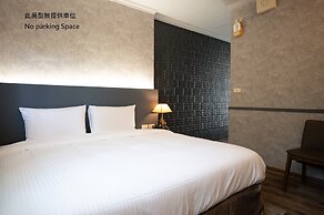 Yilan East Hotel