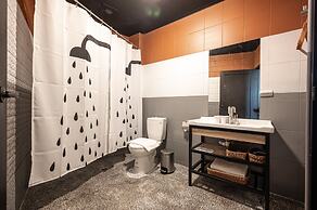 Yilan East Hotel