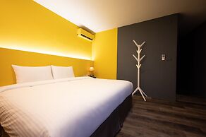 Yilan East Hotel