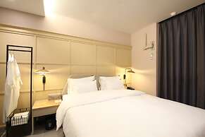 Brown Dot Hotel Busan Sajik Stadium