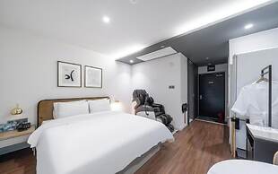 Brown Dot Hotel Busan Sajik Stadium