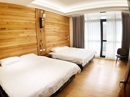 Meet 57 Homestay