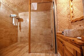 Misty Cave Hotel