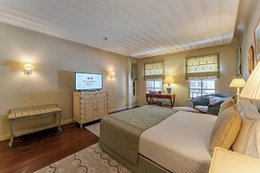 RuinAdalia Hotel