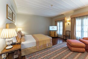 RuinAdalia Hotel