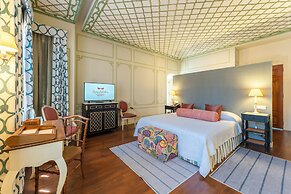 RuinAdalia Hotel