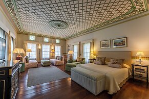 RuinAdalia Hotel