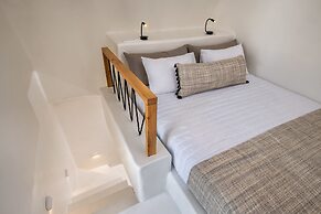 Hill Suites