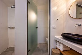 Hill Suites