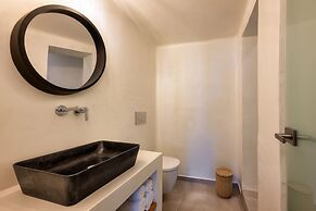 Hill Suites