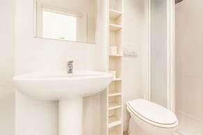 dHomes - Apartments and Rooms