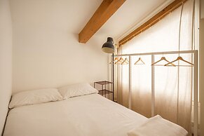 dHomes - Apartments and Rooms