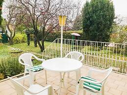 Lovely House - Double Bed, Parking