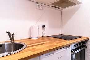 Chic Apartment Near Downtown