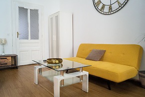 Vibrant Apartment Near Downtown
