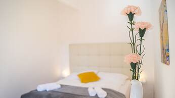 Shared Modern Apartment Schönbrunn - Budget Chic Room