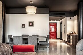 Bottleworks Hotel