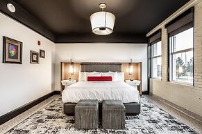 Bottleworks Hotel