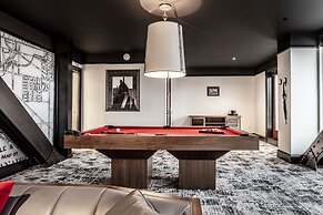 Bottleworks Hotel