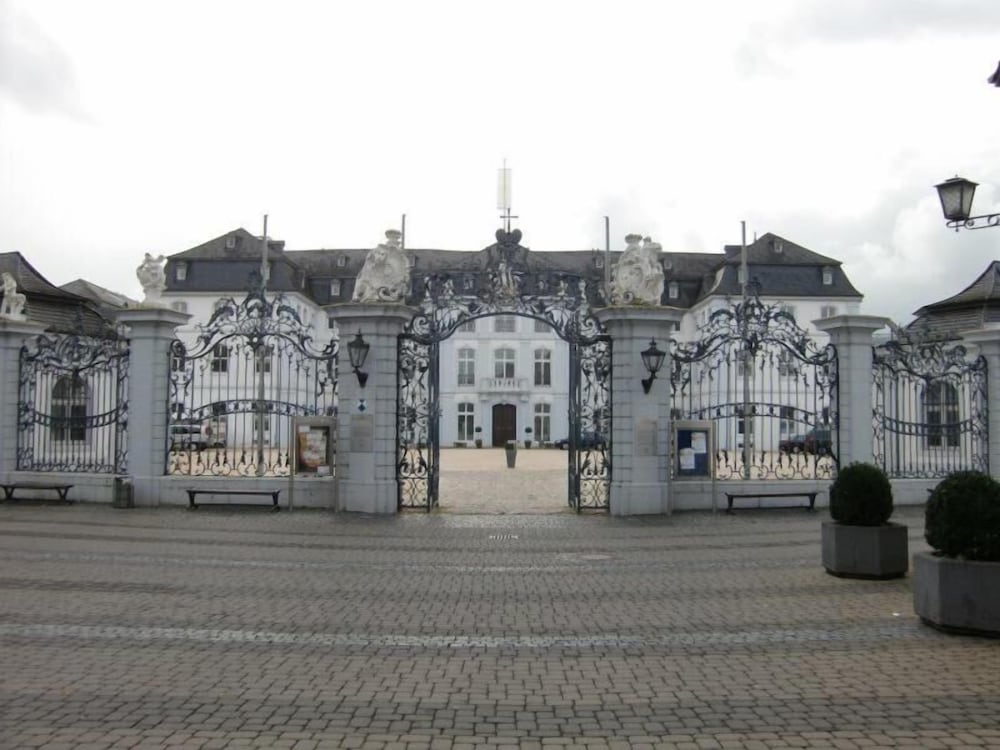 Hotel zur Schloß-Schenke