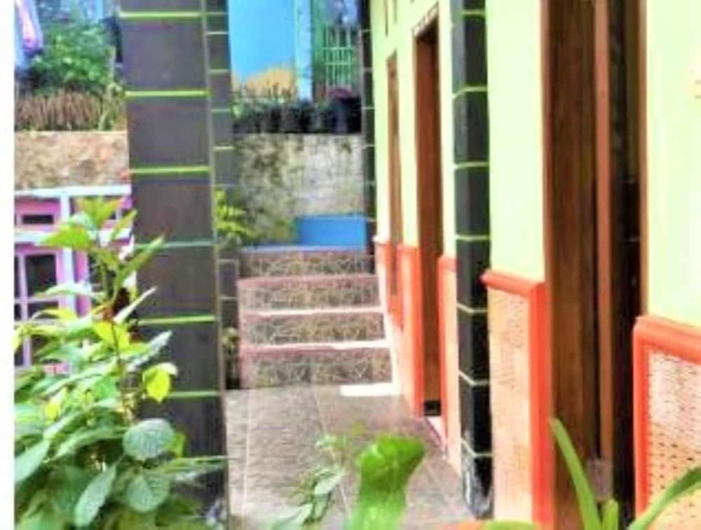 Penginapan Rezeki