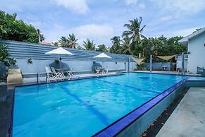 The Kings Bay Hotel