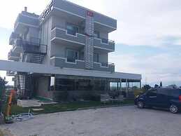 Tone Otel