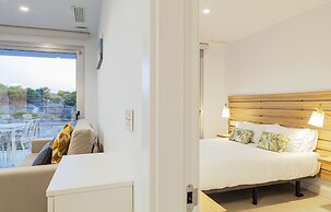 Blue Line Apartment Hotel