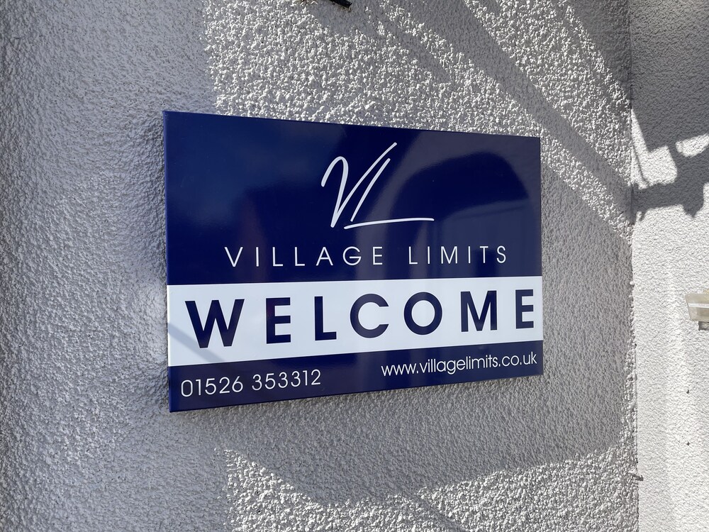 Village Limits Bed & Breakfast Accommodation