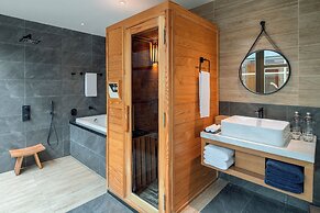 Hilton Quang Hanh Onsen Resort