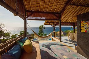 Aquamarine Beach Villas