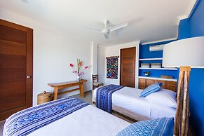 Aquamarine Beach Villas