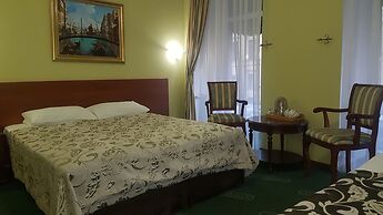 Piterskaya Club Hotel