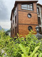 River Didi Hotel