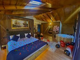 River Didi Hotel