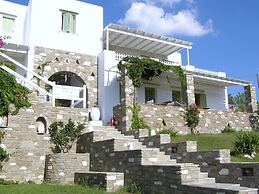 Elena Studios and Apartments