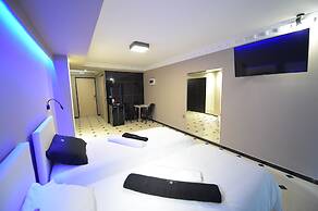 Pietra Mare Suites