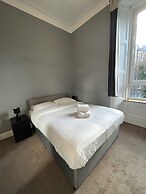 No 6 West Coates