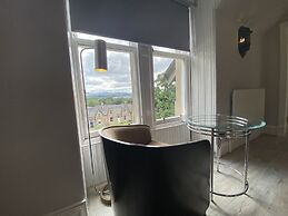 No 6 West Coates