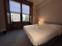 No 6 West Coates