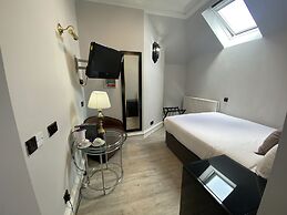 No 6 West Coates