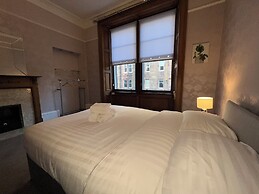 No 6 West Coates