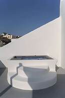 Thallos Cave House and Apartments
