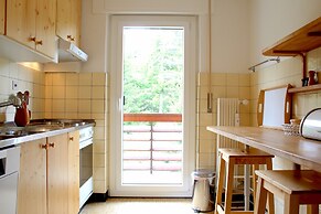 Central & Cozy - Rainbow A