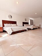 Pedernal Hotel