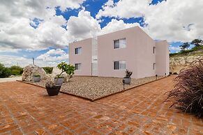 Pedernal Hotel