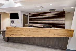 Super 8 by Wyndham Moosonee