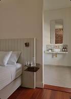 Garde Hotel and Warders Cottages