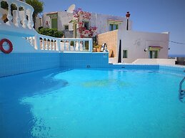 Senior Citizen Suite in Blue
