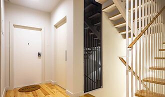 Bonja1 Light-filled Apartment w/ Balcony +AC
